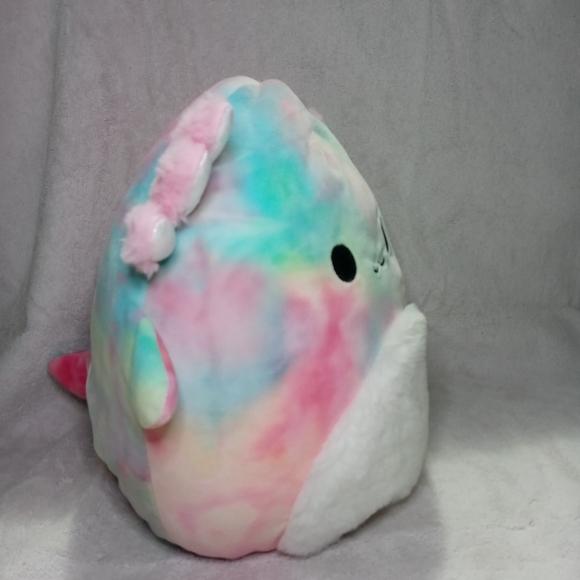 NWT 11" Tinley the Axolotl Squishmallow - Picture 3 of 6